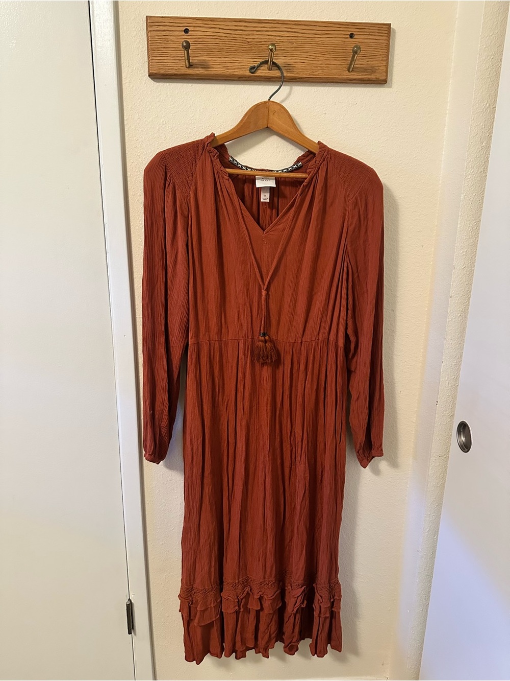 Knox Rose Rust Long Sleeve Midi Dress with Tassel Detail